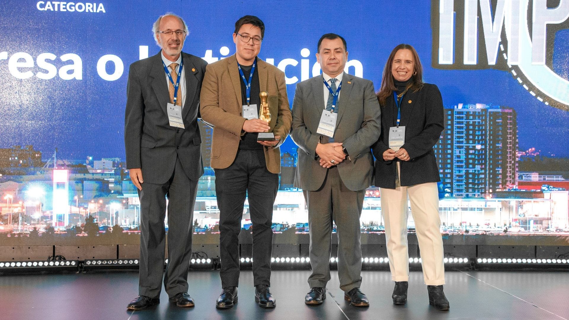 UCSC recibe premio a la innovación por planta de Hidrogeno Verde