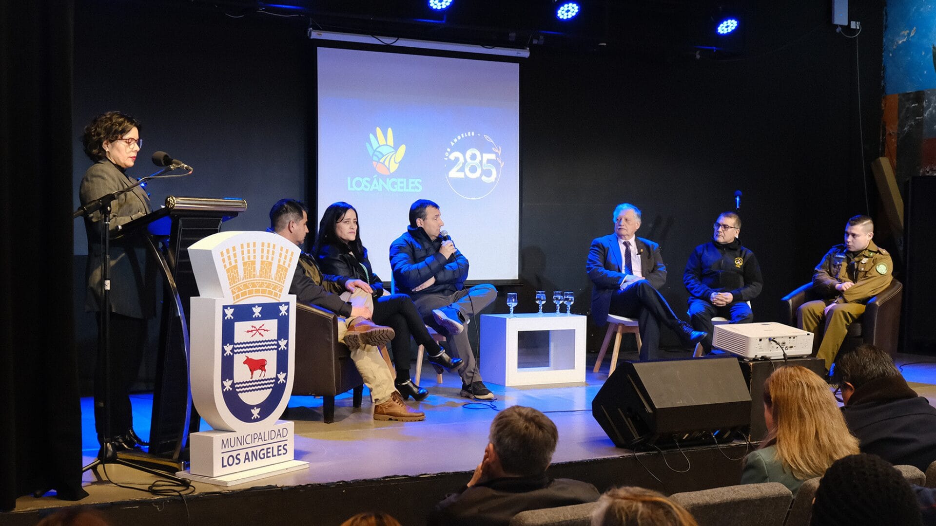 Realizan conversatorio para promover las buenas prácticas en prevención de incendios forestales en Los Ángeles