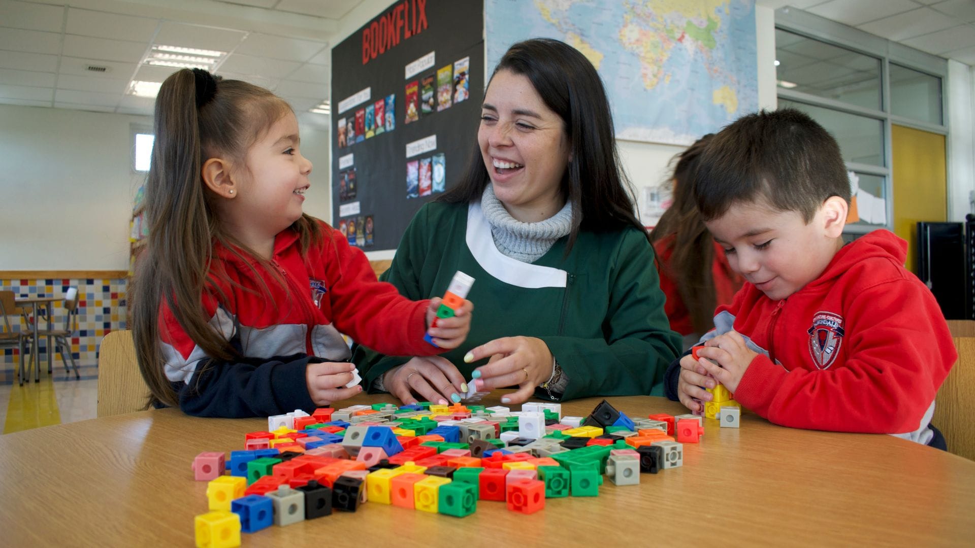 Colegio The Almondale School Valle previene el bullying con programas de educación socioemocional 