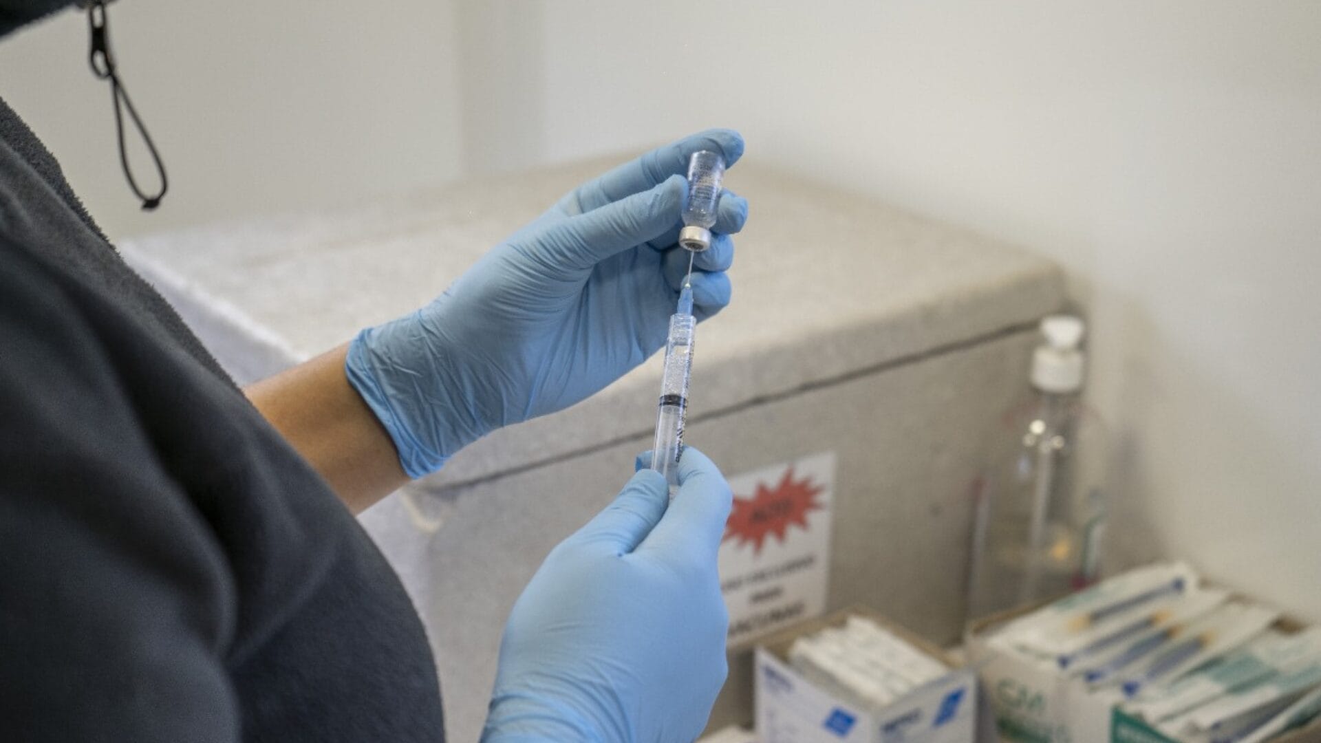 Influenza continúa predominando en el Biobío: Hacen llamado a vacunarse