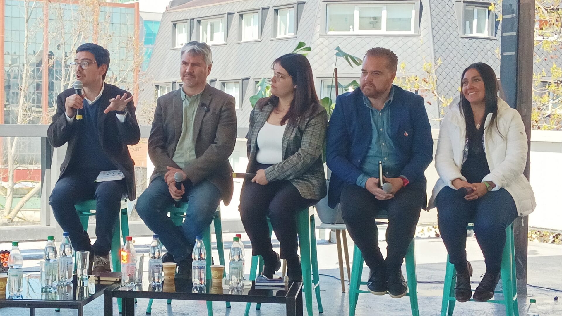Con menciones a Huachipato y Ley de Pesca: Así fue el conversatorio sobre innovación de candidatos al Gore Biobío