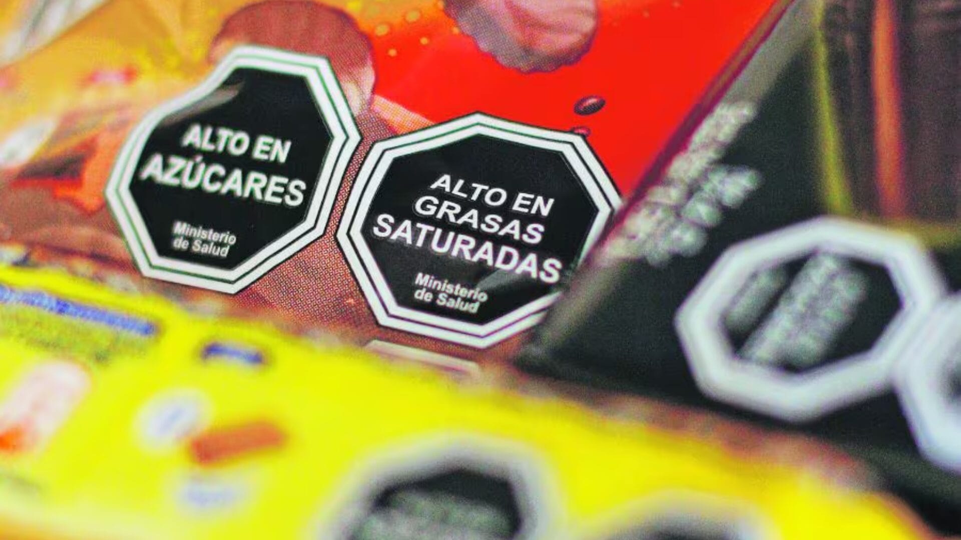 Estados Unidos muestra interés en replicar ley de etiquetado chilena en sus productos alimenticios