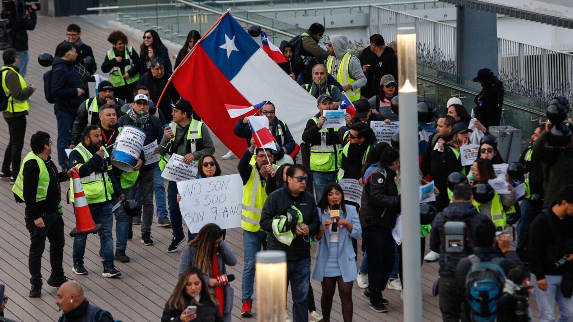 Paro en aeropuerto Pudahuel: ¿afectará los vuelos?