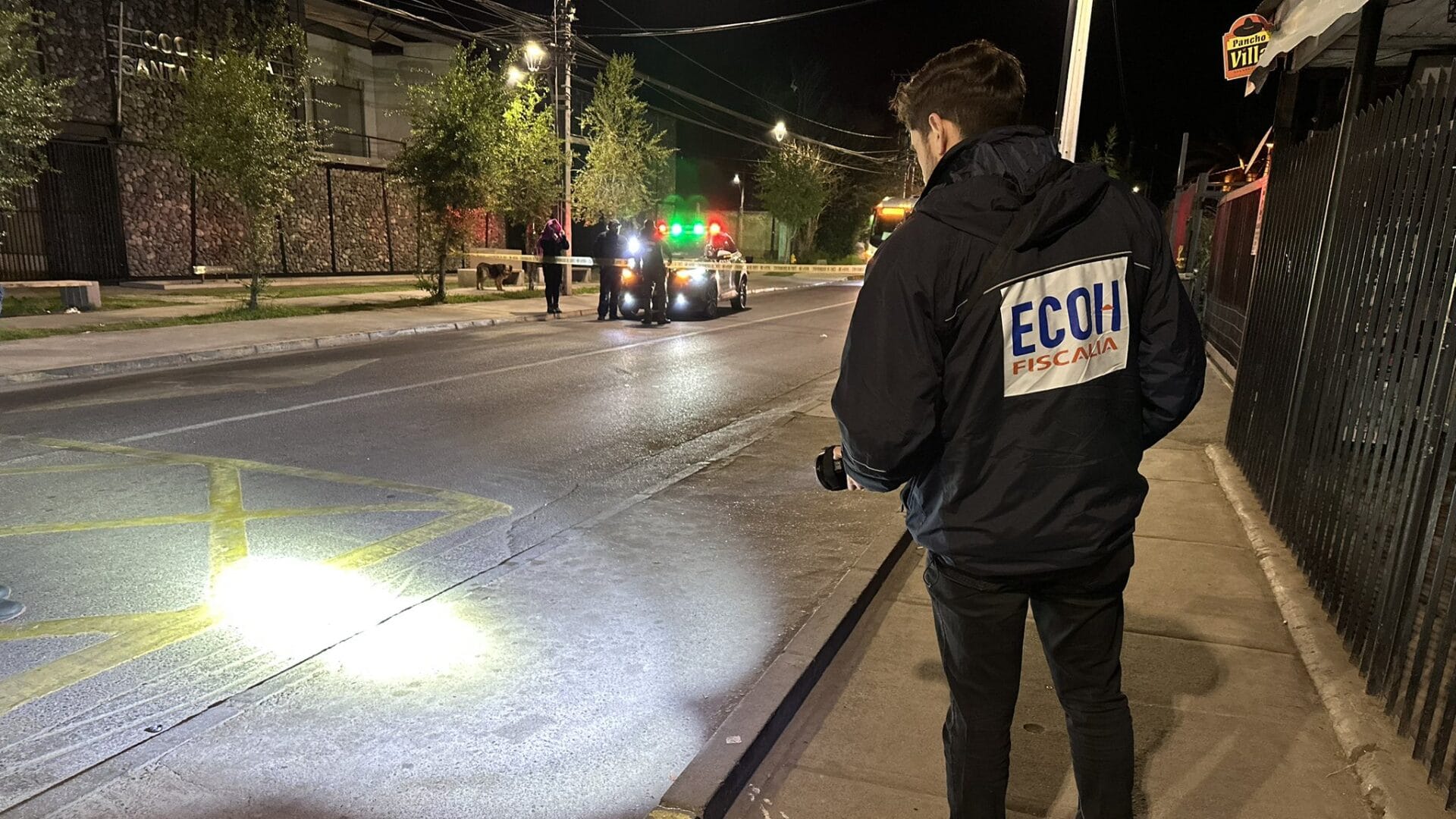 Dispararon desde auto: Dos adolescentes fueron baleados cuando compraban en botillería en Isla de Maipo