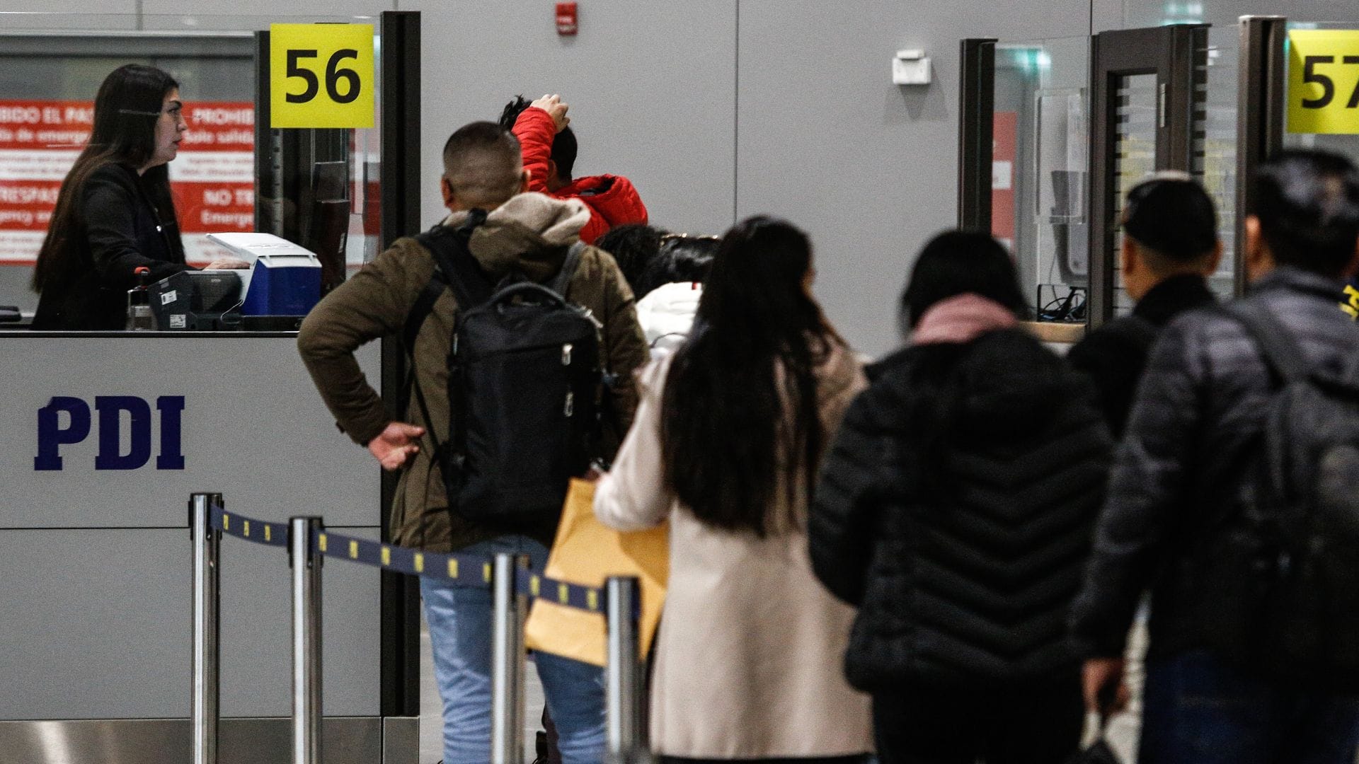 Autoridades impiden el ingreso a Chile de dos extranjeros buscados por secuestro y homicidio en Perú