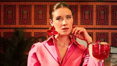 “Se le habrían subido los humitos”: Aseguran que Carla Jara no renovará contrato con TVN