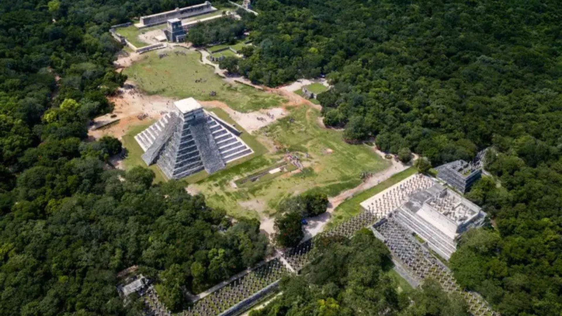 Estudiante de doctorado encontró por casualidad ciudad Maya escondida en la jungla mexicana