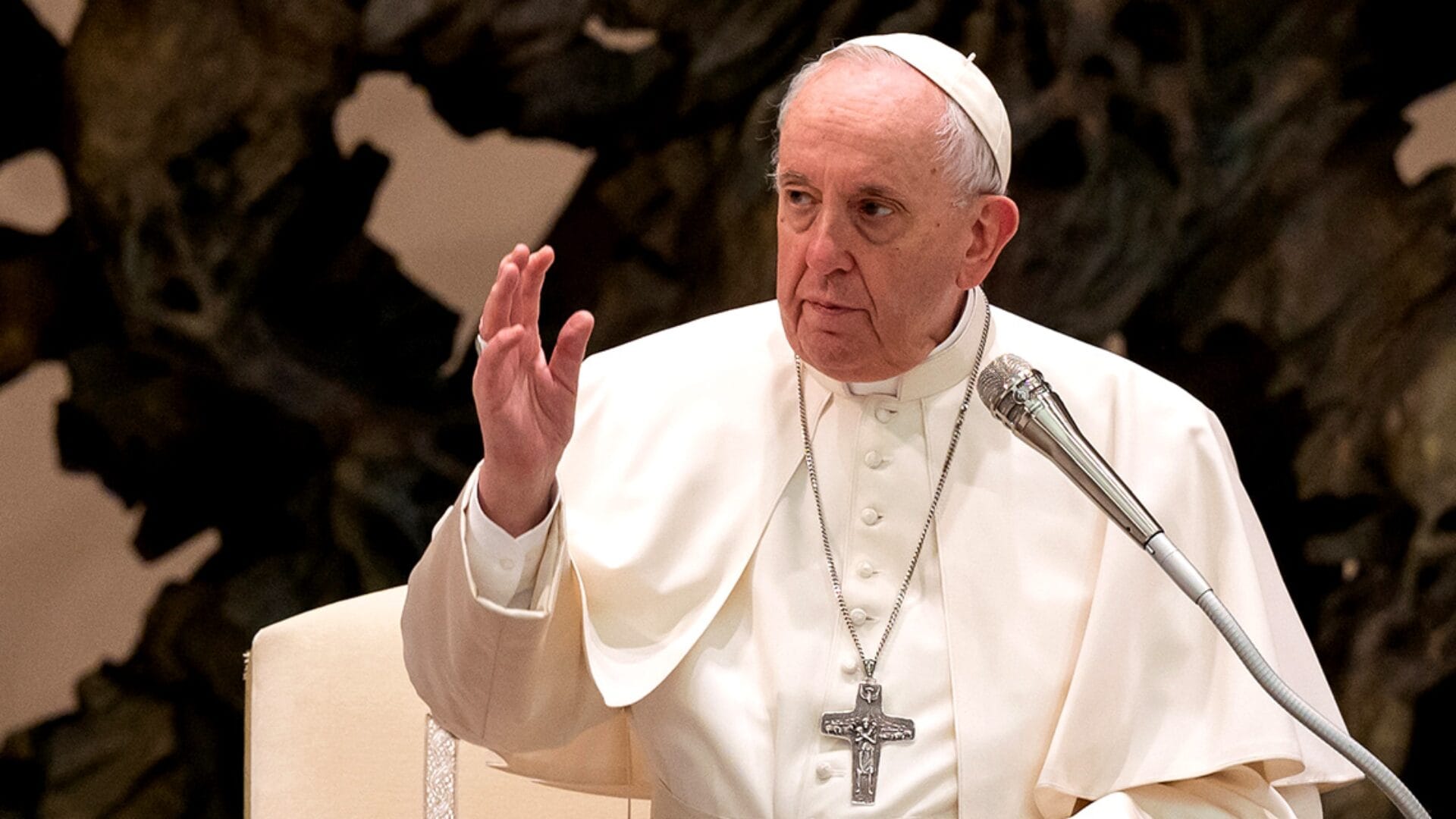 Médicos en Italia critican al Papa tras polémicos dichos: Trató de “sicarios” a profesionales que practican abortos