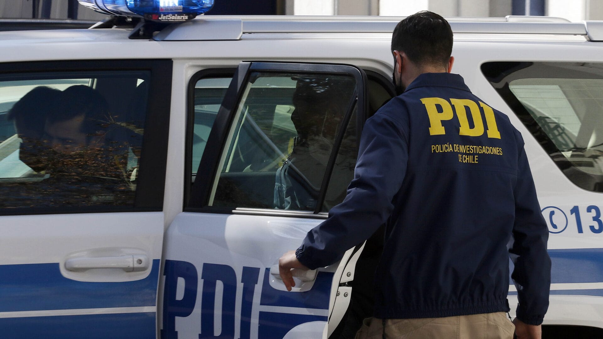 Se hizo pasar por familiar: Capturan a sujeto que llevaba cinco años prófugo por homicidio en la Región de Los Lagos