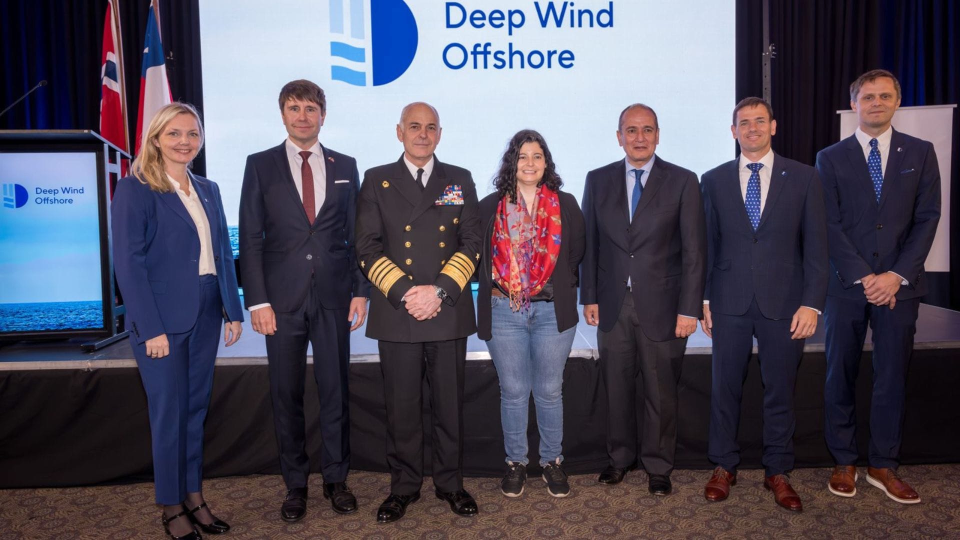 Empresa noruega presenta proyecto para instalar aerogeneradores eléctricos en el mar del golfo de Arauco