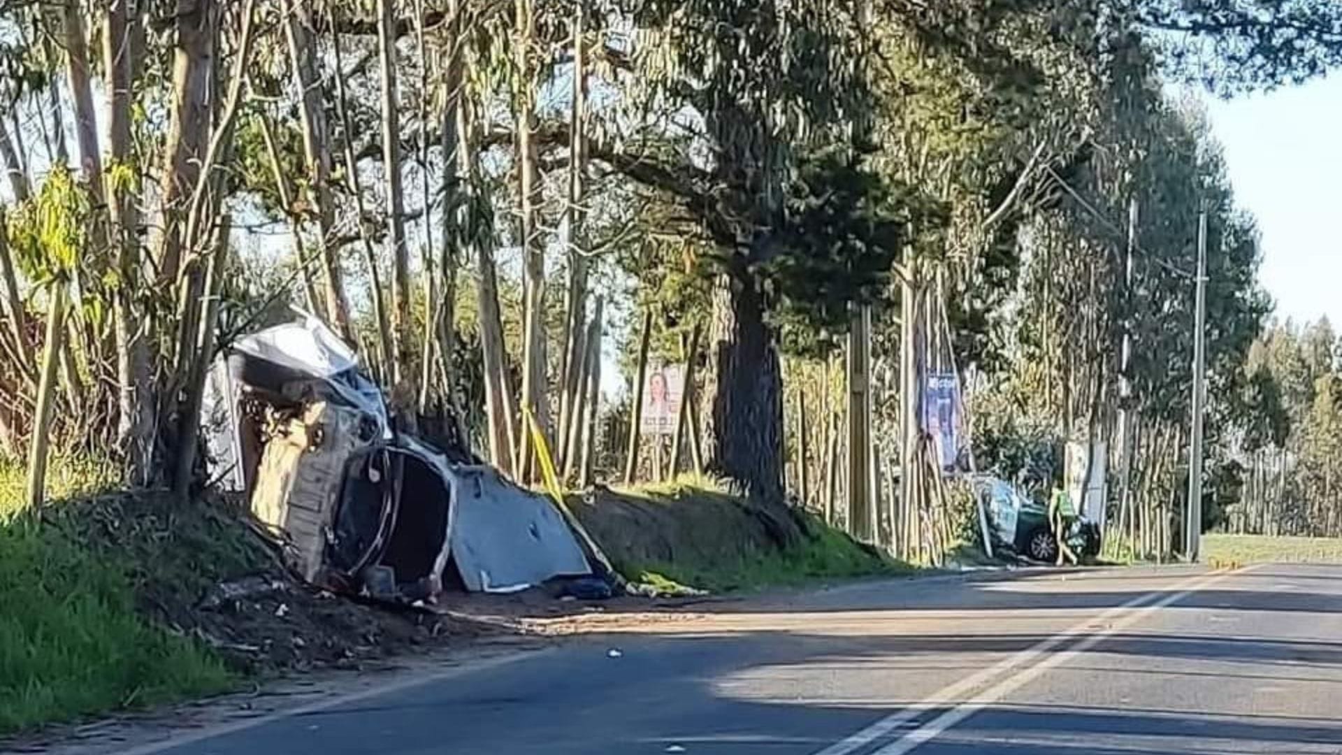 Pertenecían a club deportivo local: Violento accidente de tránsito deja dos personas fallecidas en ruta de Chanco