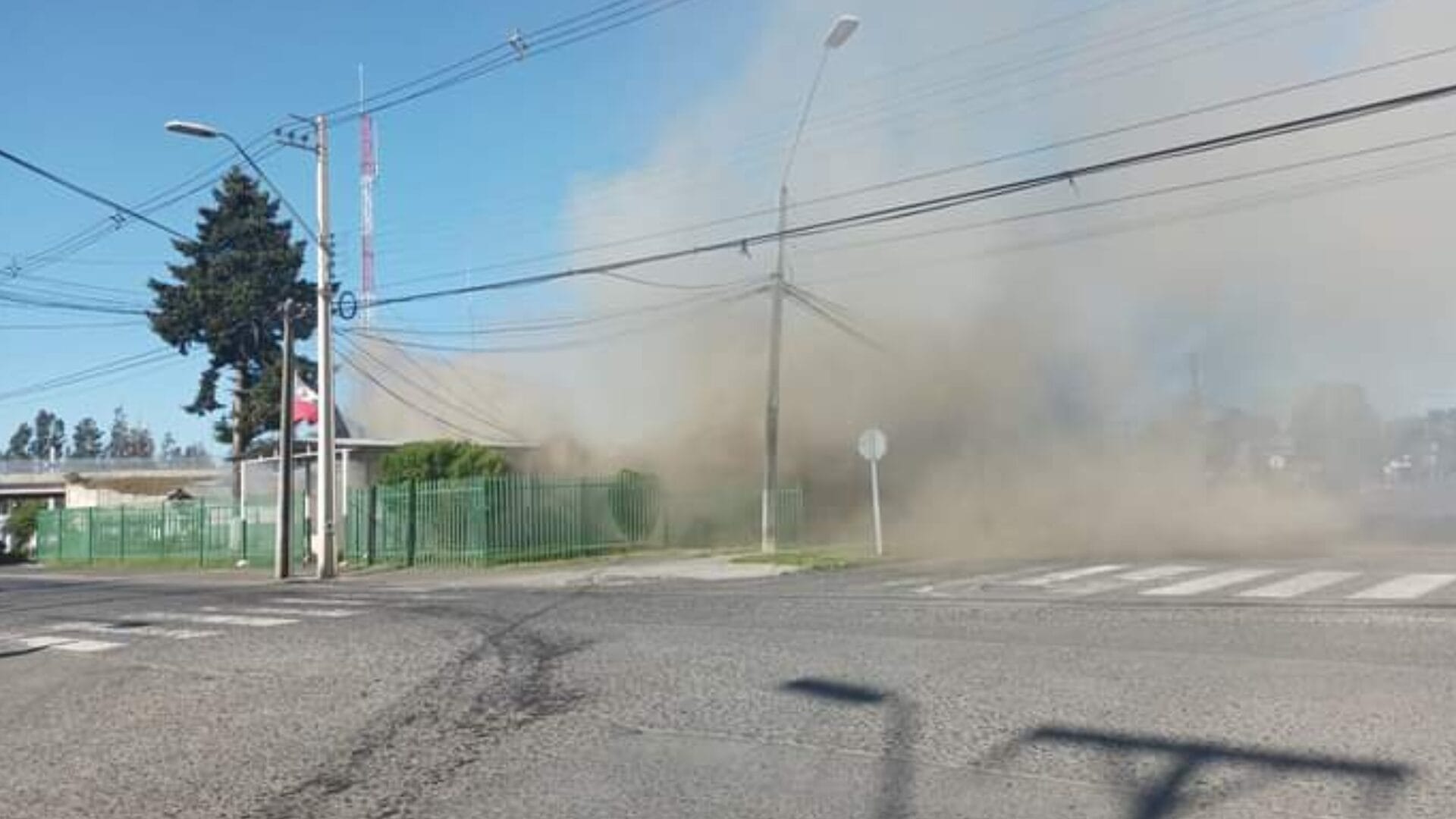 Pérdida total: Incendio consumió Subcomisaría de Carabineros en Cabrero