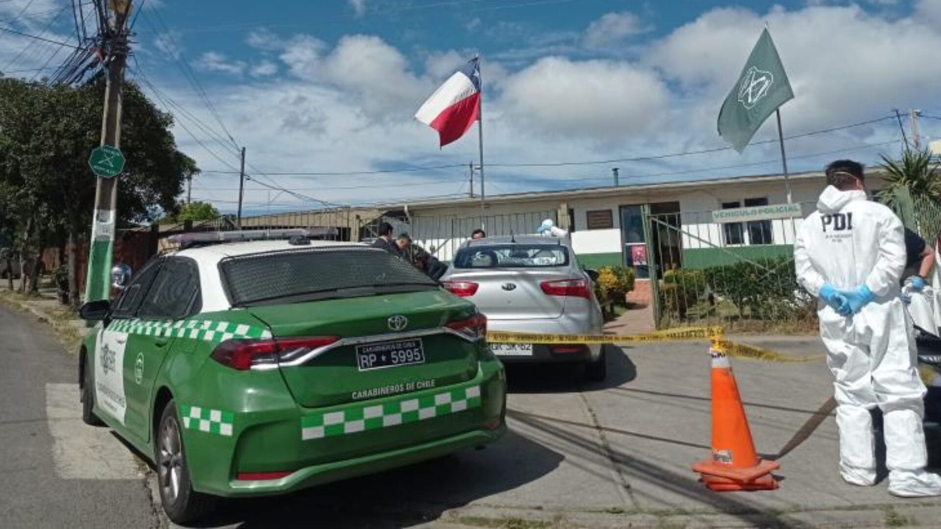 Estaban intentando vender auto: Padre murió y su hijo resultó herido tras mortal balacera en Valparaíso