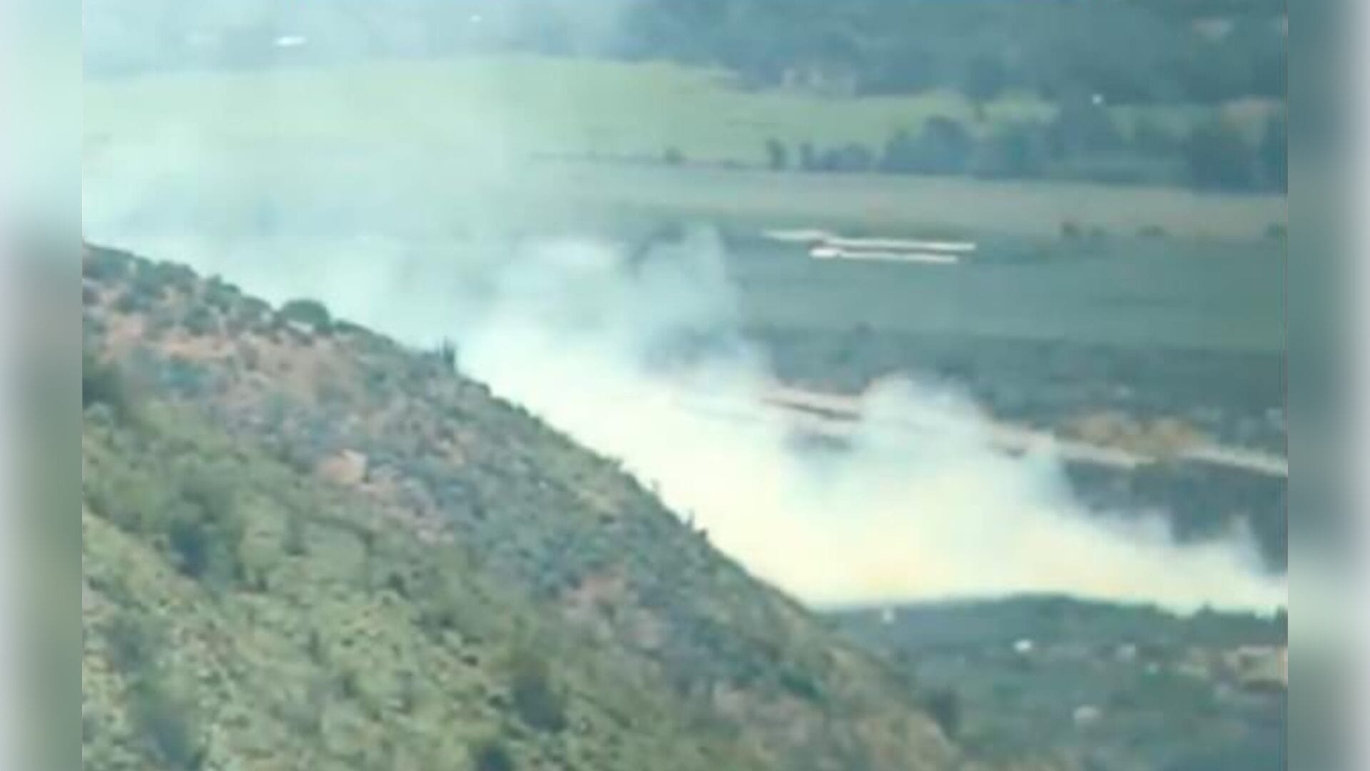 Decretan alerta roja en Melipilla por incendio forestal: Bomberos y CONAF combaten el siniestro