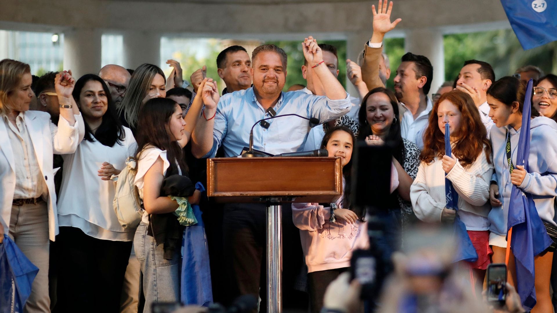 Sergio Giacaman se convierte en gobernador regional del Biobío: Arrasó con Navarro en las urnas