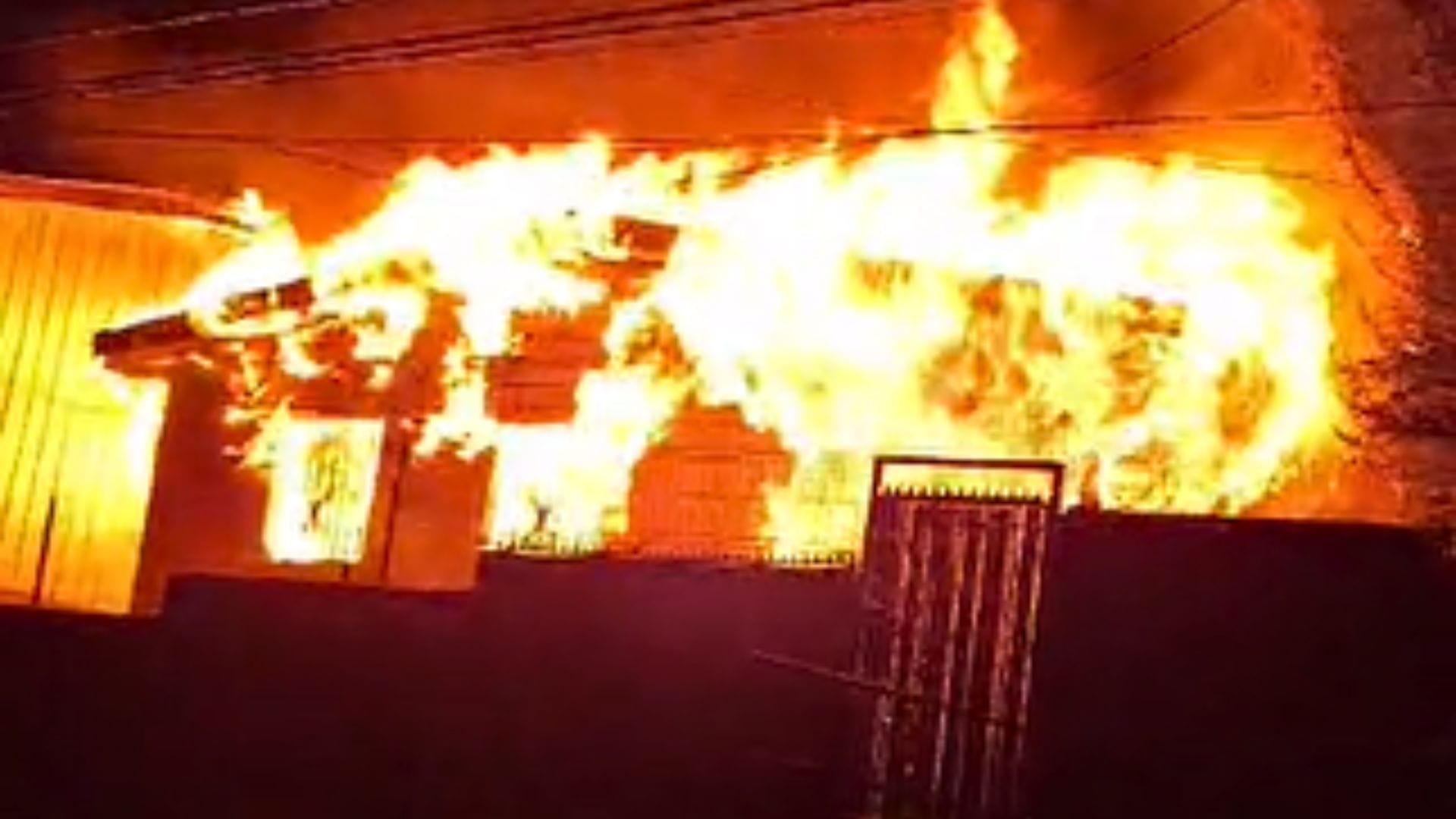 Tragedia en Lota: Persona adulta mayor fallece en incendio de vivienda