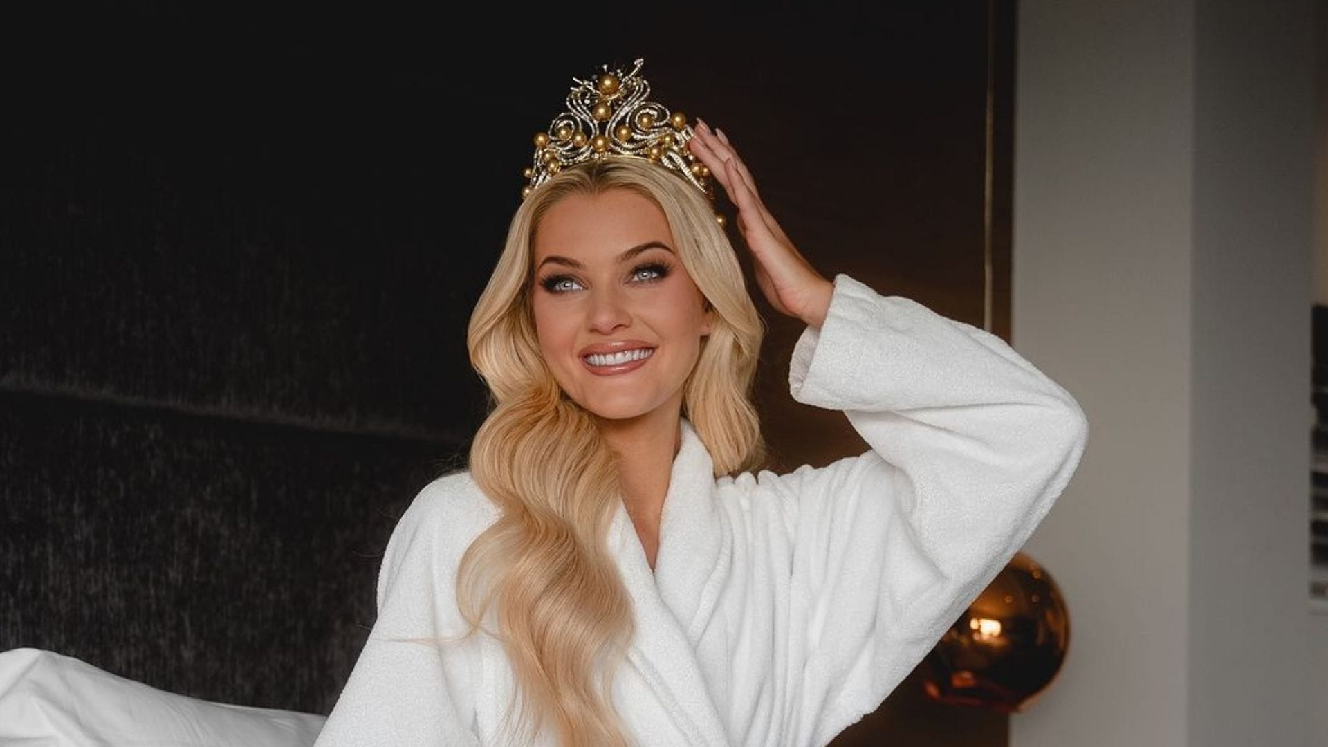 Descubre el impresionante premio y beneficios que obtiene la nueva Miss Universo