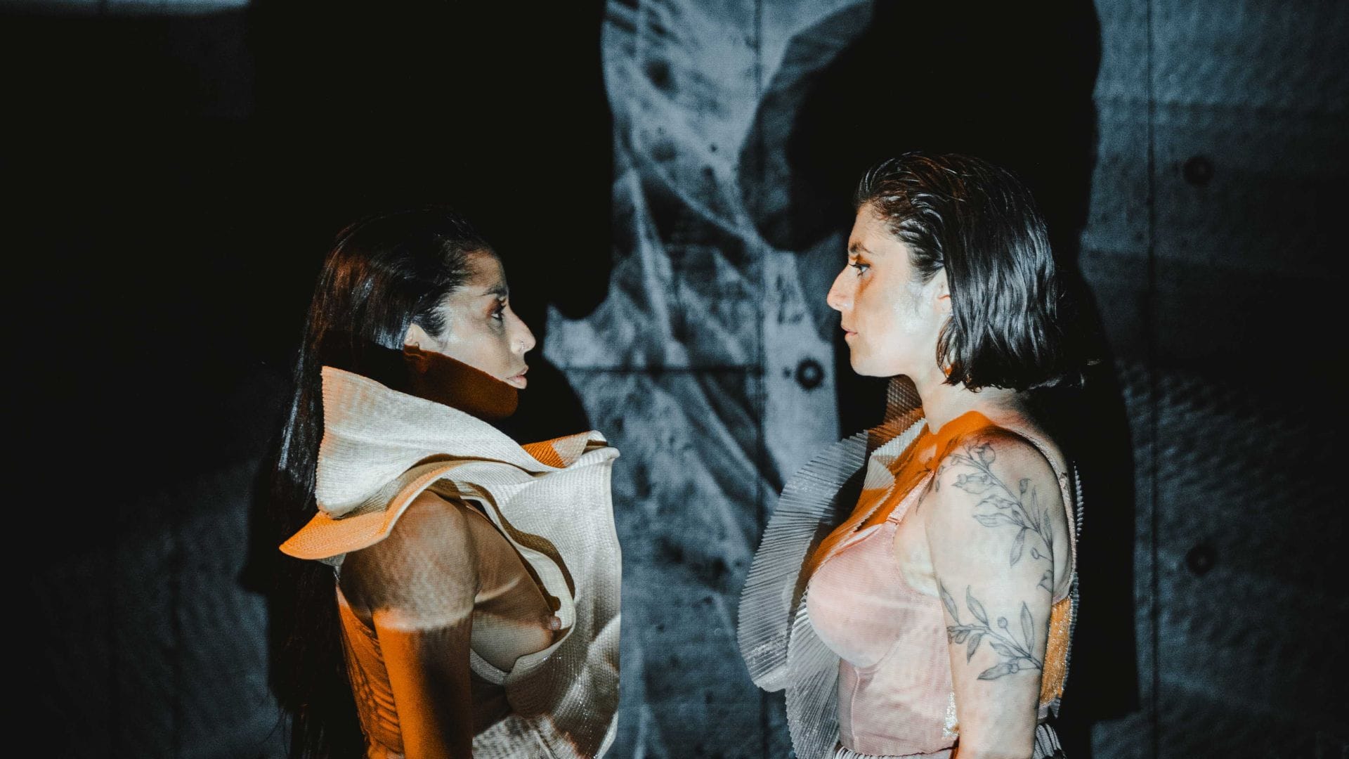 “Entre el cielo y la tierra existo”: Estrenan obra de danza cargada de inmersividad en el Teatro Biobío