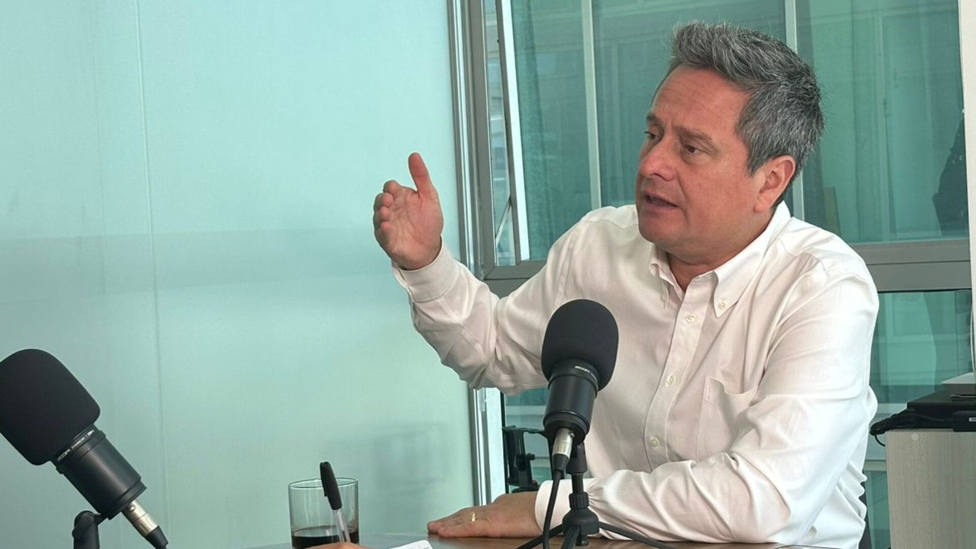 Álvaro Ortiz tras declaraciones de Boris Negrete por problemas de traspaso de mando: “Ha llegado con una actitud revanchista”