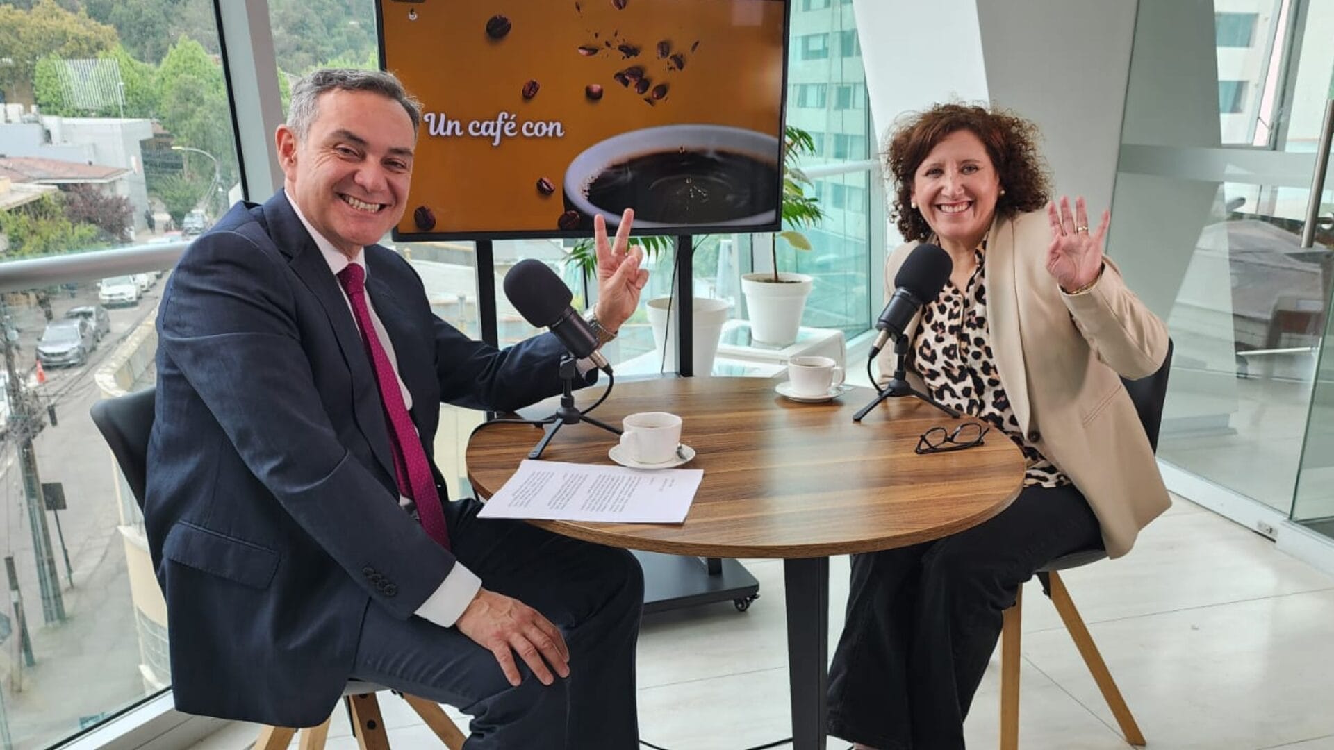 Podcast “Un café con…”: Sara Cepeda, la enfermera que pasó a ser líder gremial del comercio en Concepción