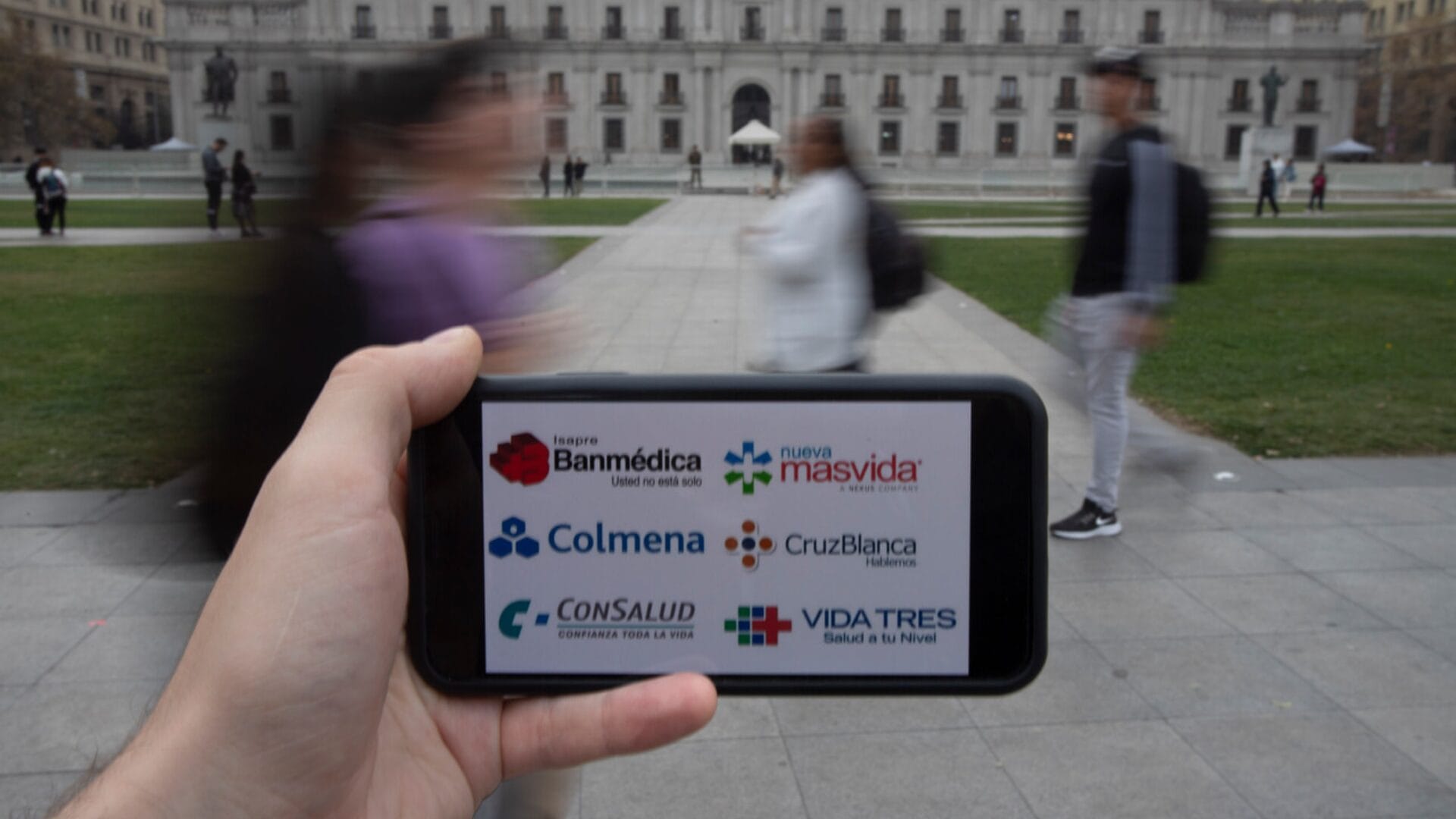 Isapres preparan devolución por cobros excesivos: Cerca de 700 mil personas serán beneficiadas