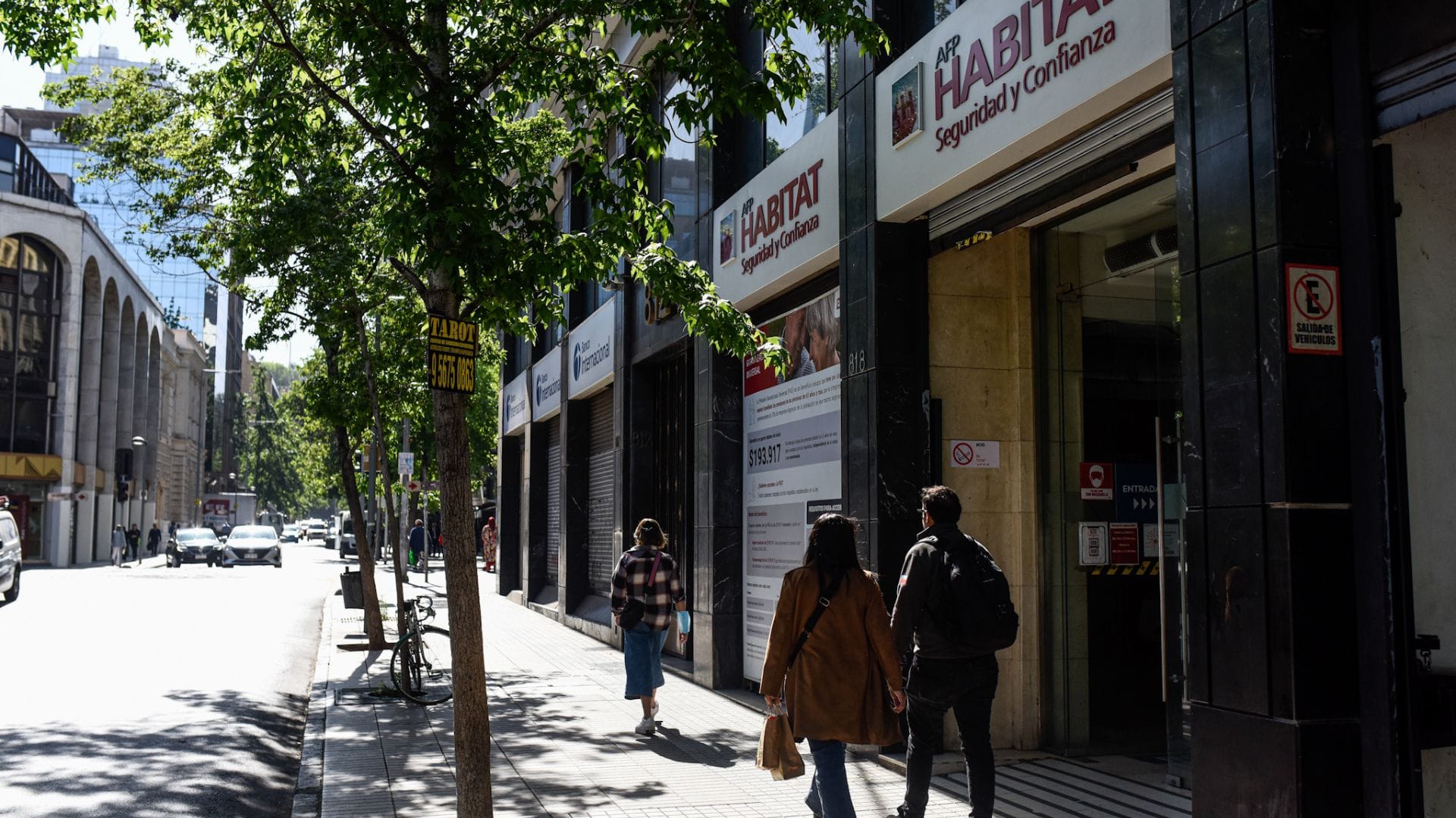 Polémica causa millonaria inversión en publicidad que hicieron las AFP para contrarrestar reforma al sistema de pensiones