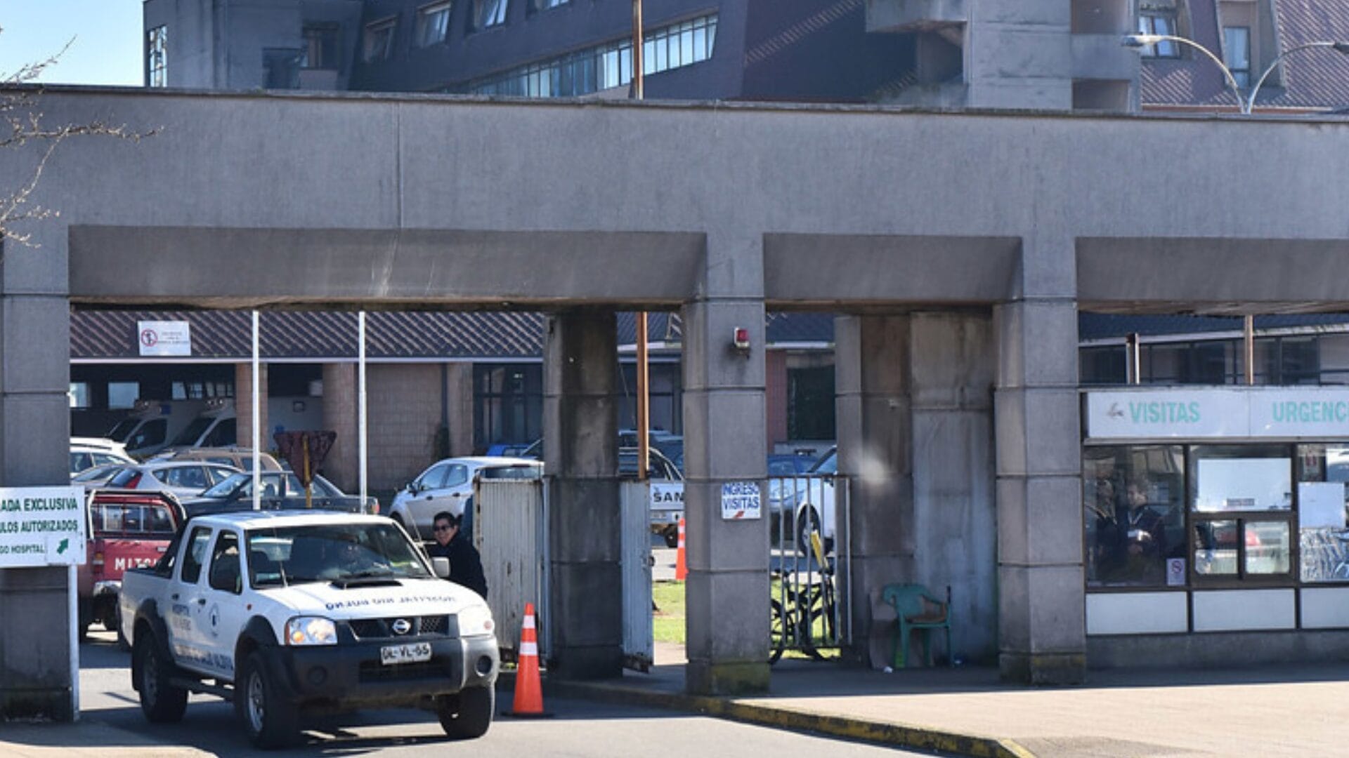 Iba en la micro cuando recibió disparo: Mujer está en riesgo vital tras ser baleada en la cabeza en Valdivia