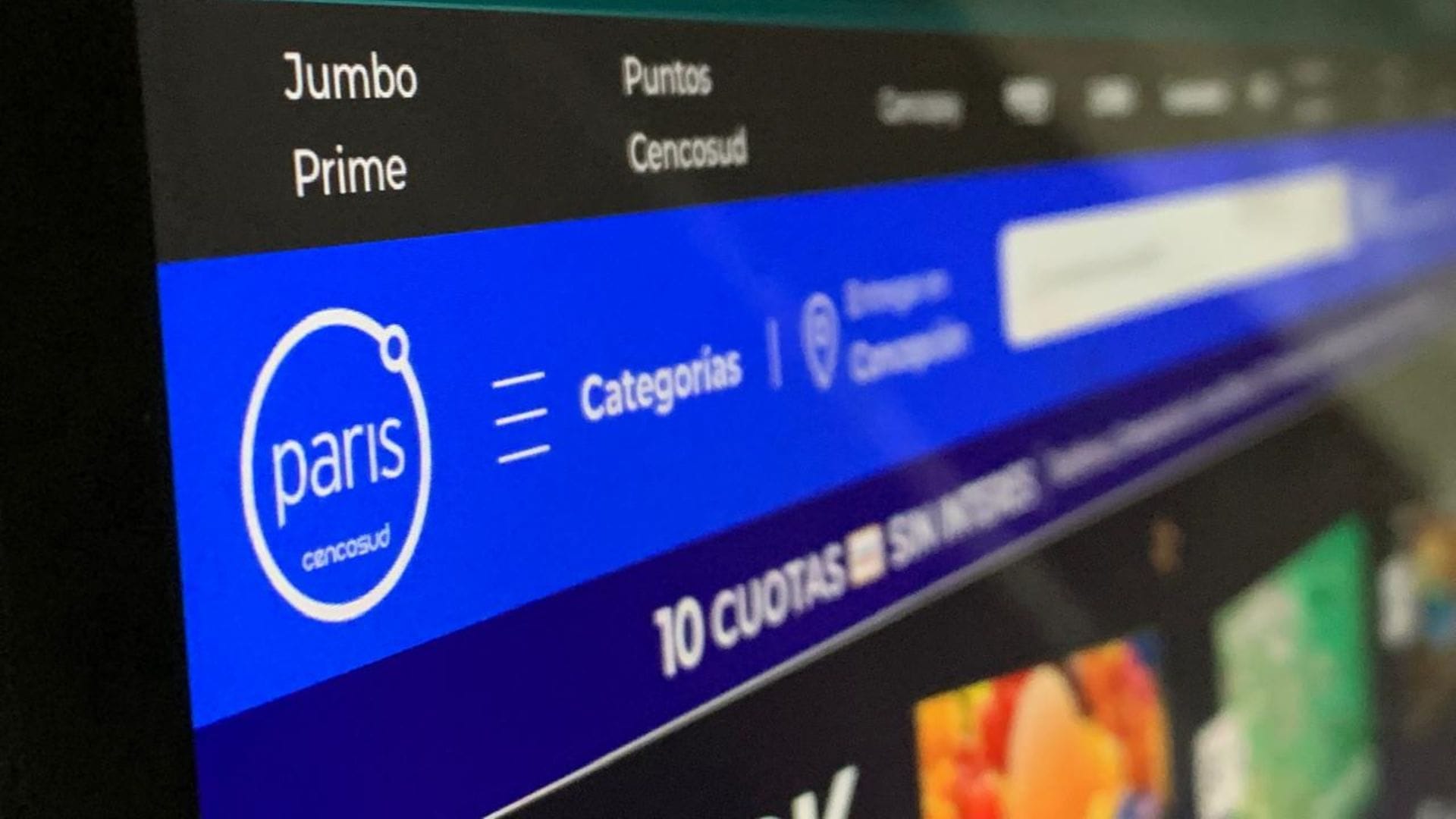 Cencosud denuncia robo virtual de $276 millones desde sitio web de Paris: Compraron más barato manipulando precios