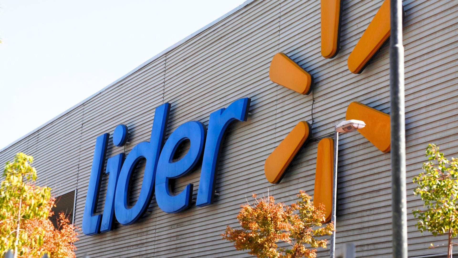 Walmart ratifica el cierre definitivo de dos supermercados Lider en Chile: ¿Cuáles son los motivos?