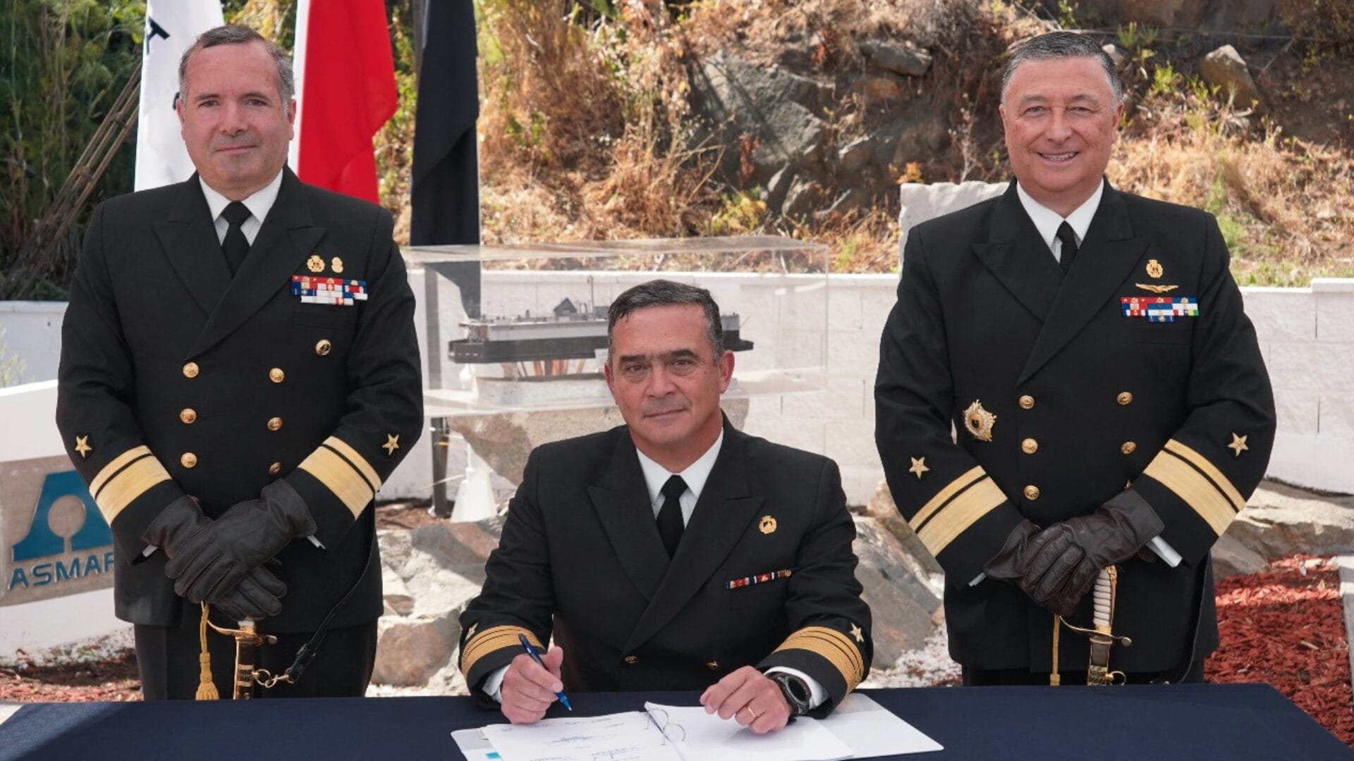 Contralmirante José Miguel Hernández asume como nuevo director de Asmar