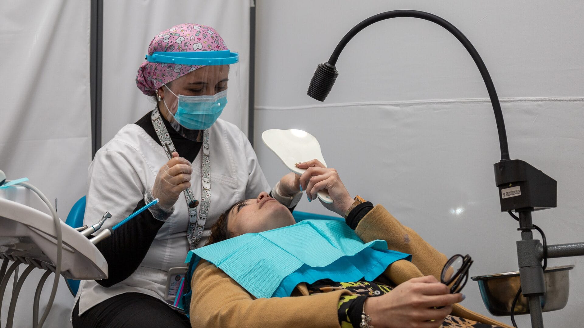 Más de 1.300 beneficiarios y 8.900 atenciones dejó el programa de salud dental gratuito más grande del sur de Chile