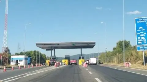 Ruta Interportuaria levanta barreras luego de volver a cobrar peaje en medio de incendios forestales: “Impresentable”