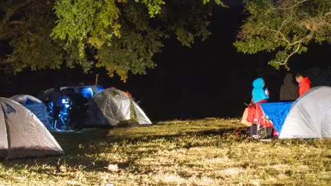 Vehículo se “desenganchó” e impactó a tres personas en un camping del Gran Concepción