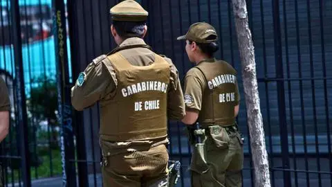 Carabinero de civil fue apuñalado tras ser asaltado por cinco sujetos en San Bernardo