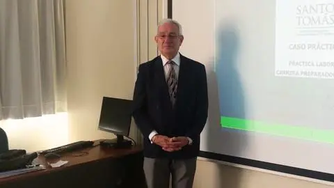 ¡Felicidades Don Arturo! A sus 72 años egresó de una carrera en Concepción: “Debes luchar por tu sueño”