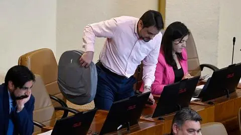 Diputado confesó una íntima condición médica en discusión por pensiones: “Tuve que someterme a cirugía…”