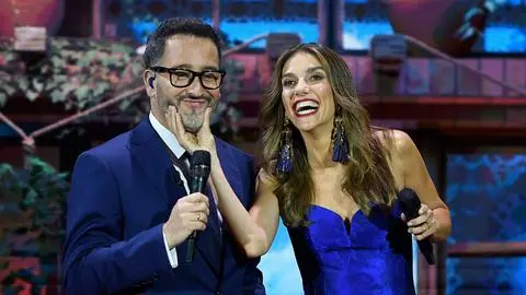 ¿Don Carter?: Eduardo Fuentes sacó risas con chiste “sin censura” durante los comerciales del Festival del Huaso de Olmué