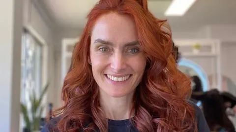 Begoña Basauri sorprende al concretar un radical cambio de look después de 10 años: “Soporten”