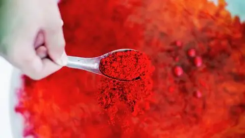 Estos son los 3 alimentos que pueden usar eritrosina en Chile, el colorante rojo que acaba de prohibir Estados Unidos