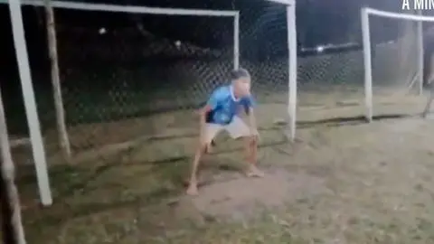 Falleció tras parar un penal con el pecho: Conmoción por muerte de joven arquero de 16 años durante entrenamiento en Brasil
