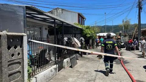 Reportan tres fallecidos por incendio en una vivienda de Chiguayante