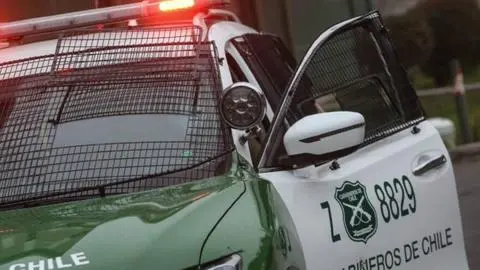Mujer es víctima de violenta encerrona en Maipú: Fue golpeada y amenazada con una pistola