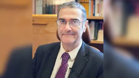 ¿Quién es Serge Haroche? Premio Nobel de Física fue víctima de robo por sorpresa en Santiago