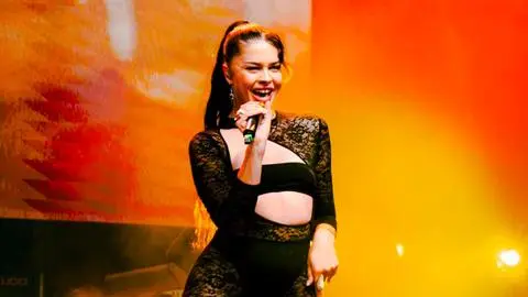 “Les pido por favor un poco de respeto”: Soulfia fue brutalmente abucheada en el festival de Lo Padro