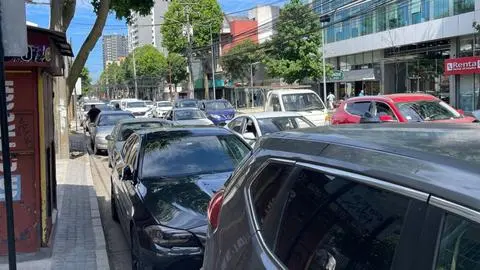 Más seguridad, pero con problemas en el comercio y en el tránsito: La encrucijada que deja el cierre de calle Víctor Lamas en Concepción
