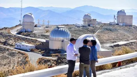 Astrónomos chilenos recolectan firmas para salvar el cielo nocturno de polémico proyecto energético