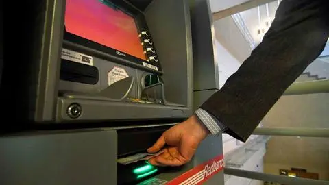 Revisa los bonos y beneficios estatales que se pagan en febrero de 2025