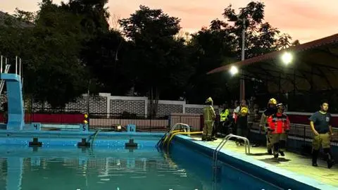 Turbiedad del agua dificultó rescate del cuerpo: Adolescente de 17 años muere ahogado al interior de piscina municipal de Machalí