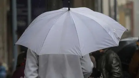 Meteorología emite una alerta por pronóstico de lluvia fuerte en corto período de tiempo en tres regiones de Chile
