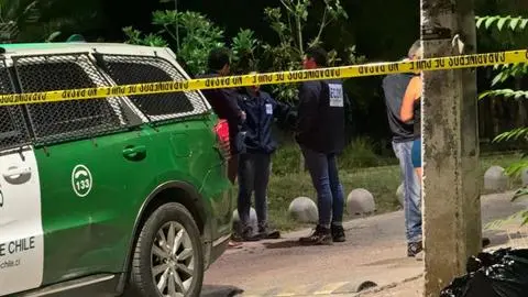 Presentaba una herida de bala en el cuello: Encuentran el cuerpo de un hombre en plena vía pública de Independencia